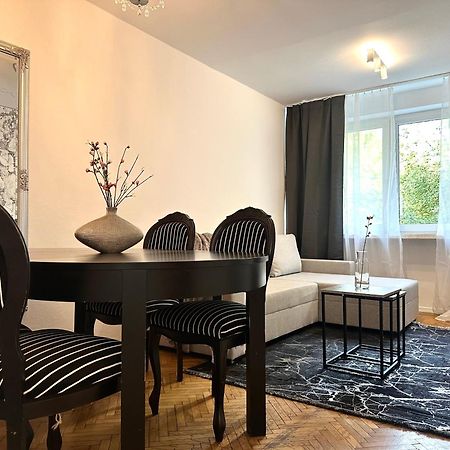 Wita Stwosza Apartment - Self Check-In 20H Wroclaw Luaran gambar