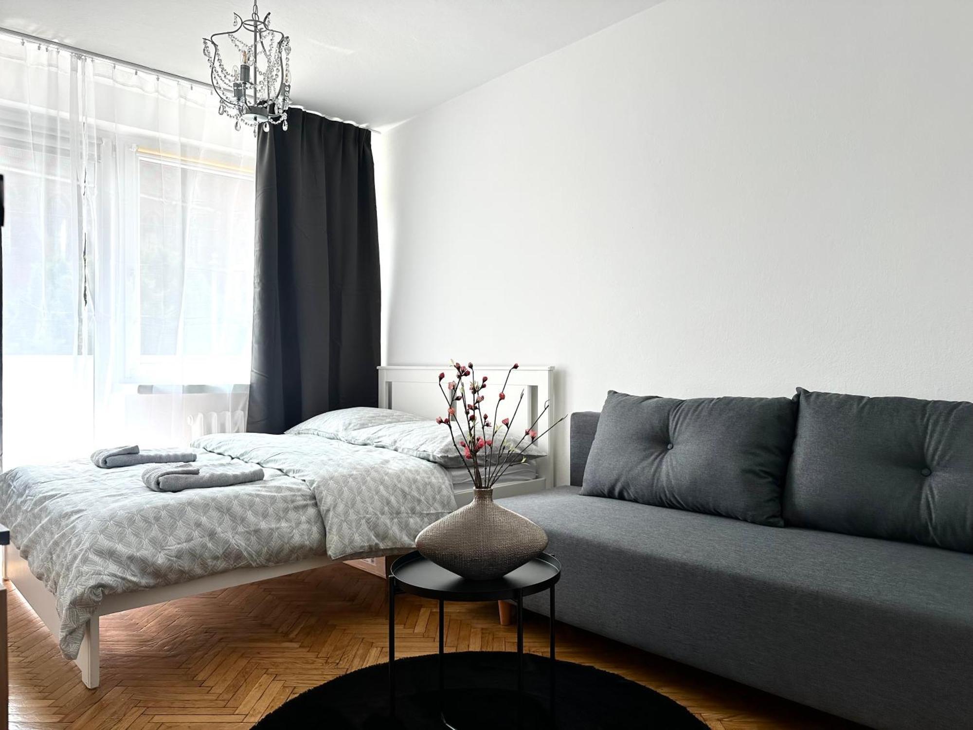 Wita Stwosza Apartment - Self Check-In 20H Wroclaw Luaran gambar
