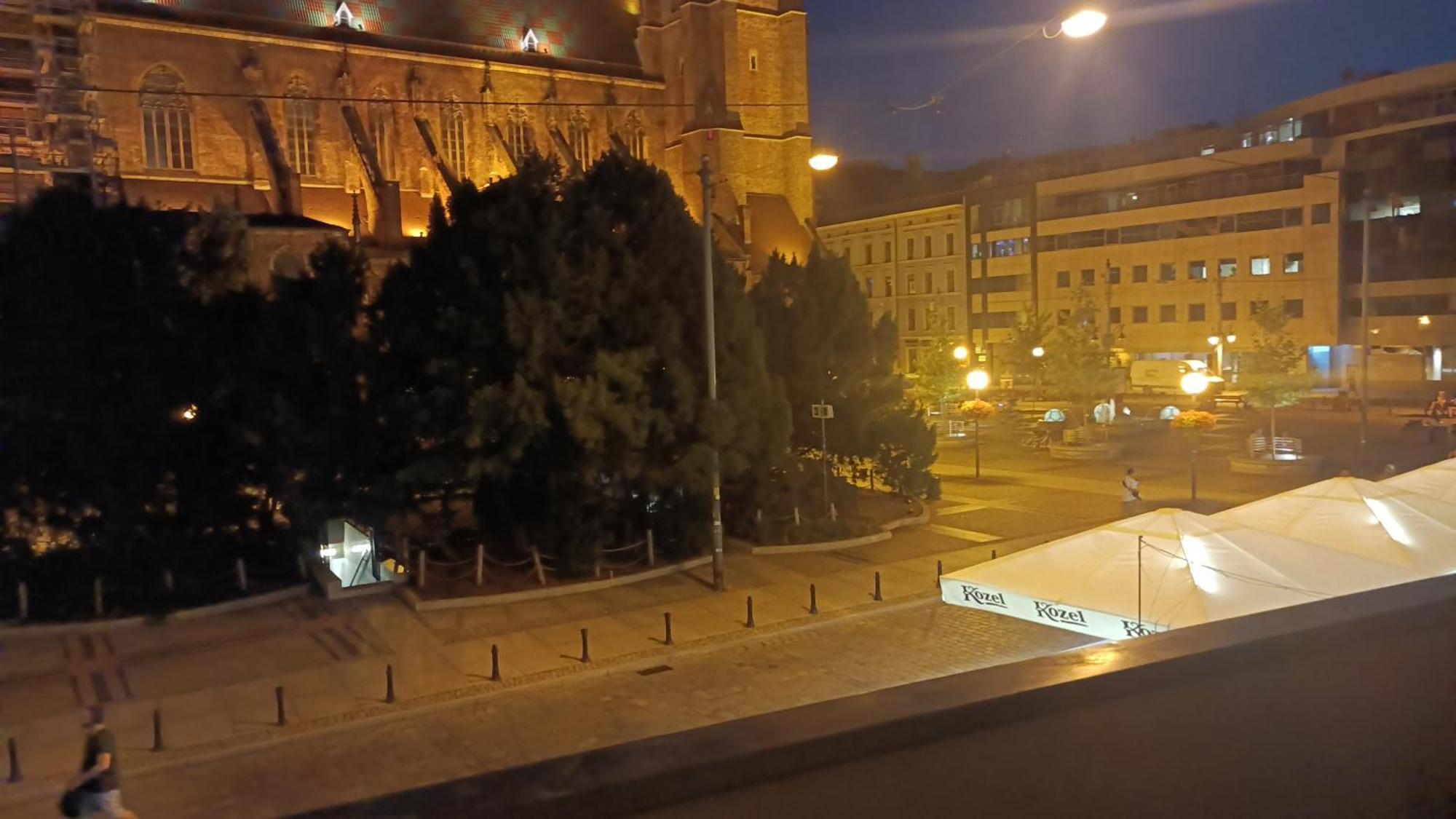 Wita Stwosza Apartment - Self Check-In 20H Wroclaw Luaran gambar